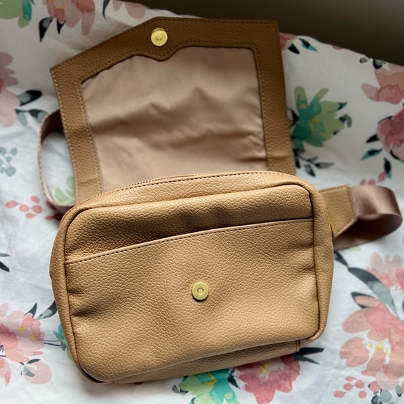 Freshly Picked Classic Park Pack - Picture 3 of 4